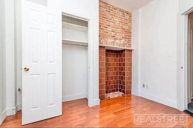 Foto del edificio - Harman Street