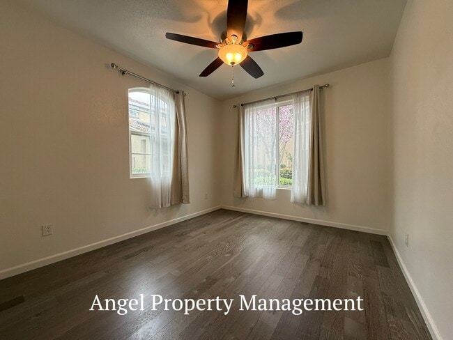 Building Photo - 3622 Sardinia Island Way