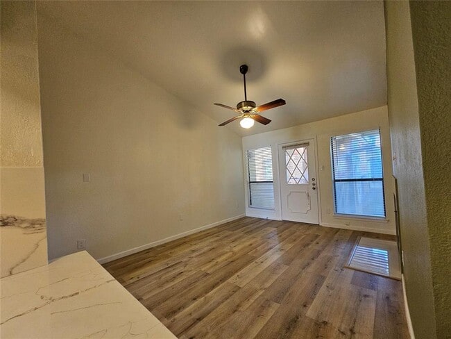 Foto del edificio - 806 W 24th St