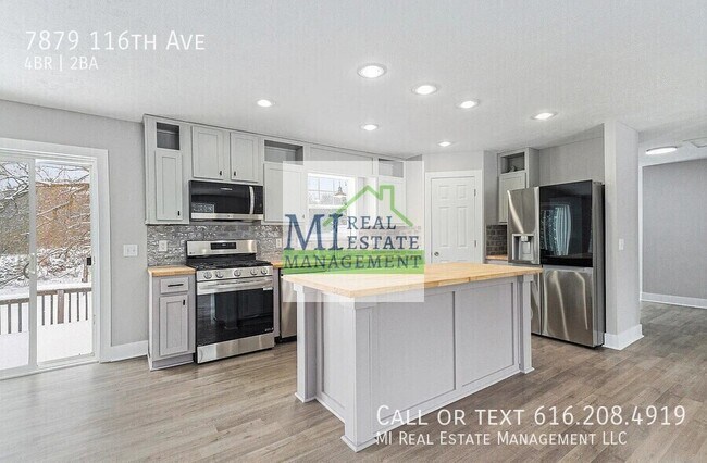 Foto del edificio - 7879 116th Ave