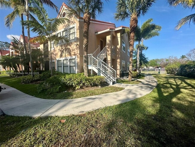 Building Photo - 10581 SW 155th Ct