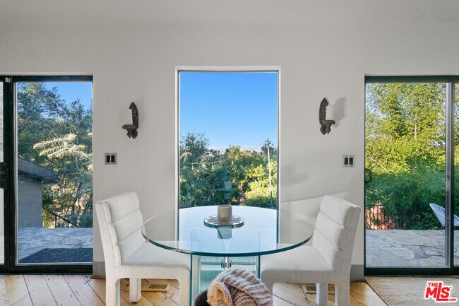 Foto del edificio - 20784 Medley Ln