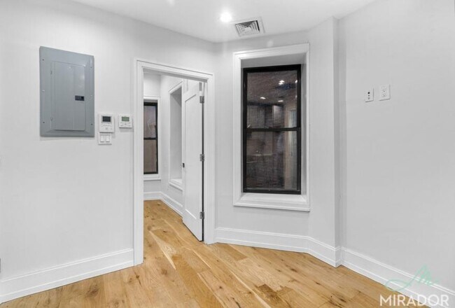 Building Photo - 1 bedroom in NEW YORK NY 10003