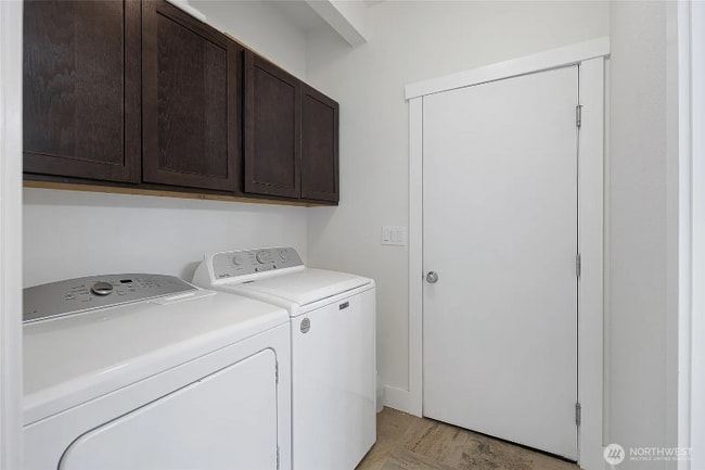 Building Photo - 85 Gerard Ln