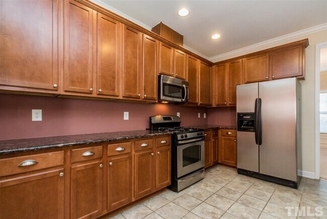 Foto del edificio - 714 Keystone Park Dr