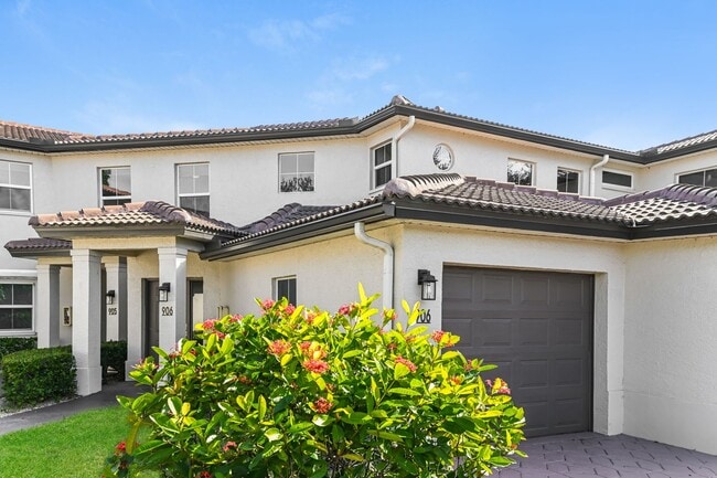 Foto del edificio - Sunny Lakeview 3BR / 2BA Home in Gated Community in North Naples, FL
