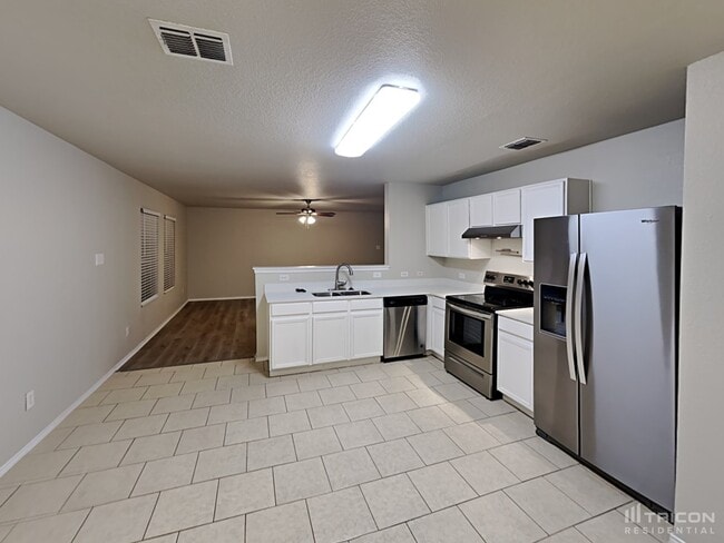 Building Photo - 4908 Parkrise Dr