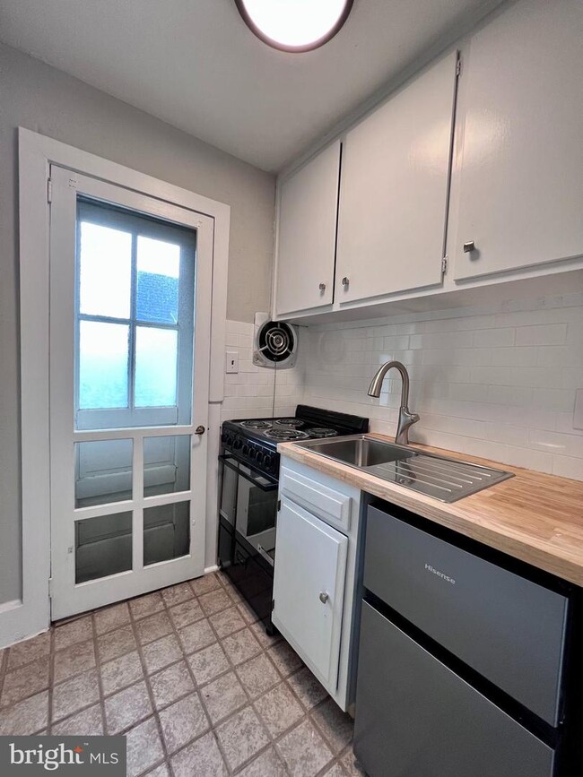 Foto del edificio - 1300 Riverview Ave
