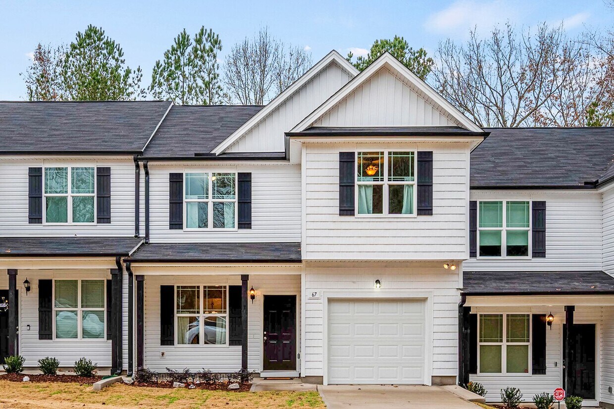 Foto principal - MOVE IN READY! BRAND NEW 4 bedroom 2.5 bat...