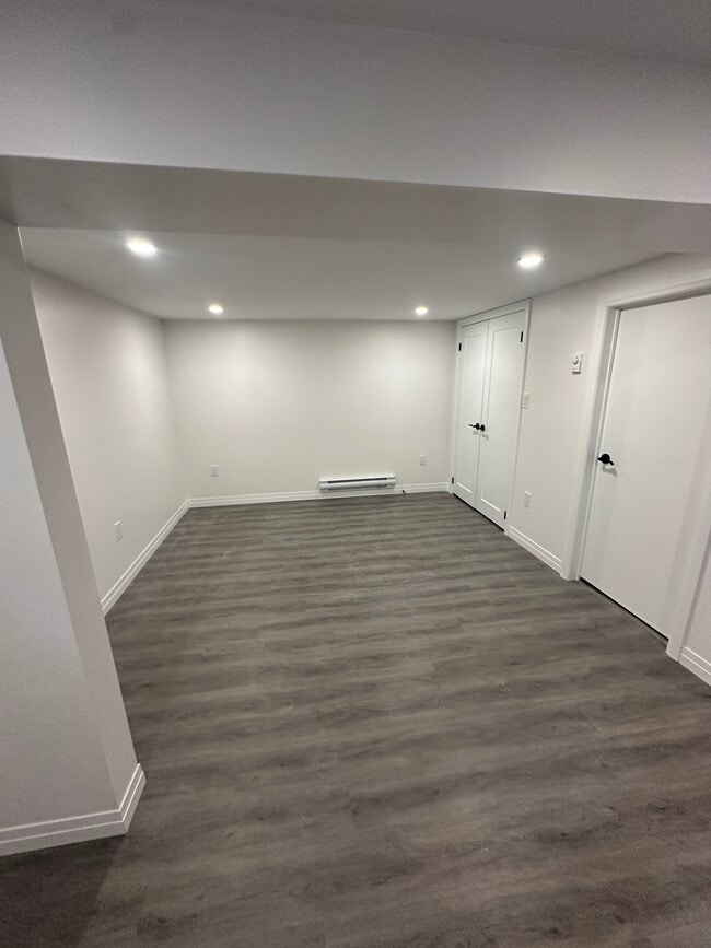Bedroom1 - 43 Hickling Trl