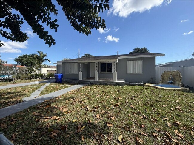 Foto del edificio - 121 Flagami Blvd