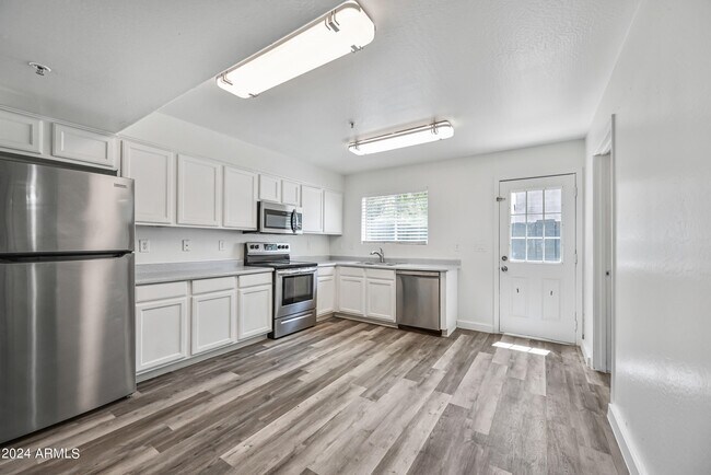 Foto del edificio - 5010 N 22nd Ave