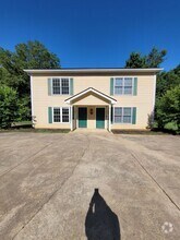 Building Photo - 101-103 Mario Cir