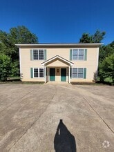 Building Photo - 101-103 Mario Cir