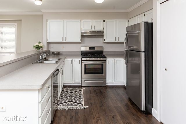 Building Photo - 2 br, 2 bath Condo - 211 E Ann Arbor Trl