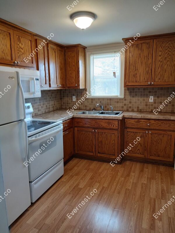 Foto del edificio - 4114 NE 43rd Terrace