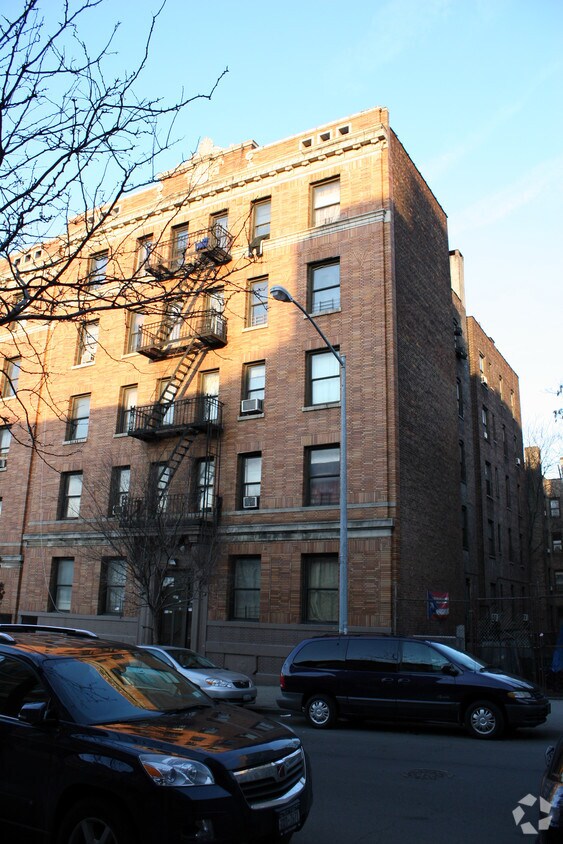 Foto del edificio - 2307 Morris Ave