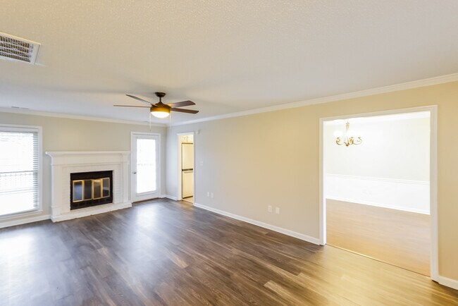 Building Photo - 119 Stavemill Dr