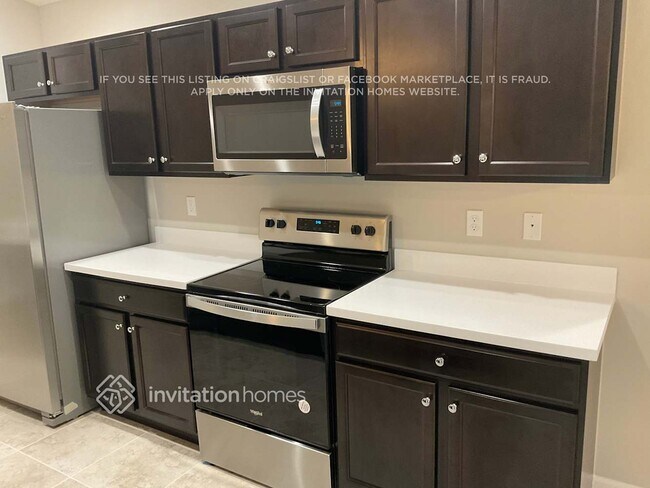 Foto del edificio - 1533 Fairlight St NW