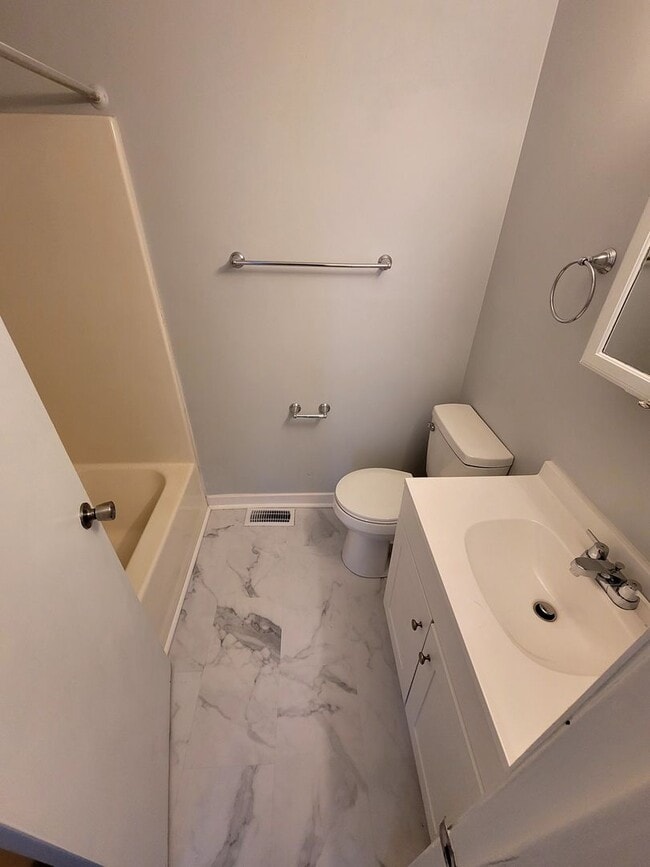 Building Photo - 3 bedroom home on cul-de-sac