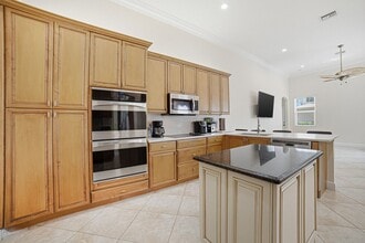 Building Photo - 9655 Campi Dr