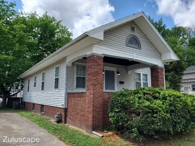 Building Photo - 2 br, 1 bath House - 501 Monroe Avenue