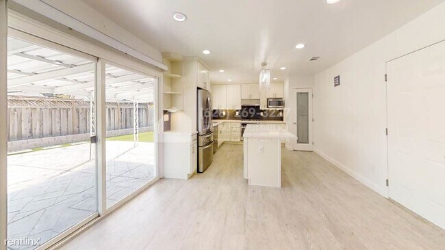 Building Photo - 4 br, 2 bath House - 7626 Cardigan Street -
