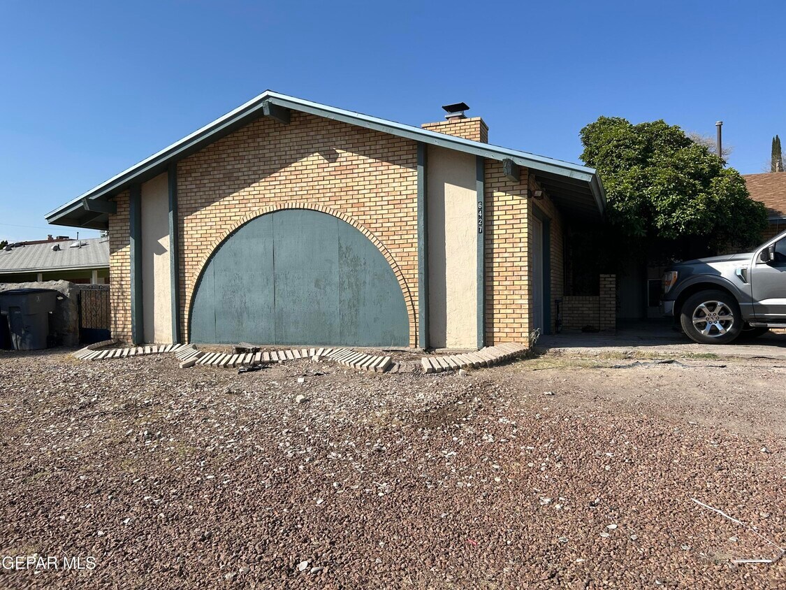 6427 Pizarro St, El Paso, TX 79912 House for Rent in El Paso, TX