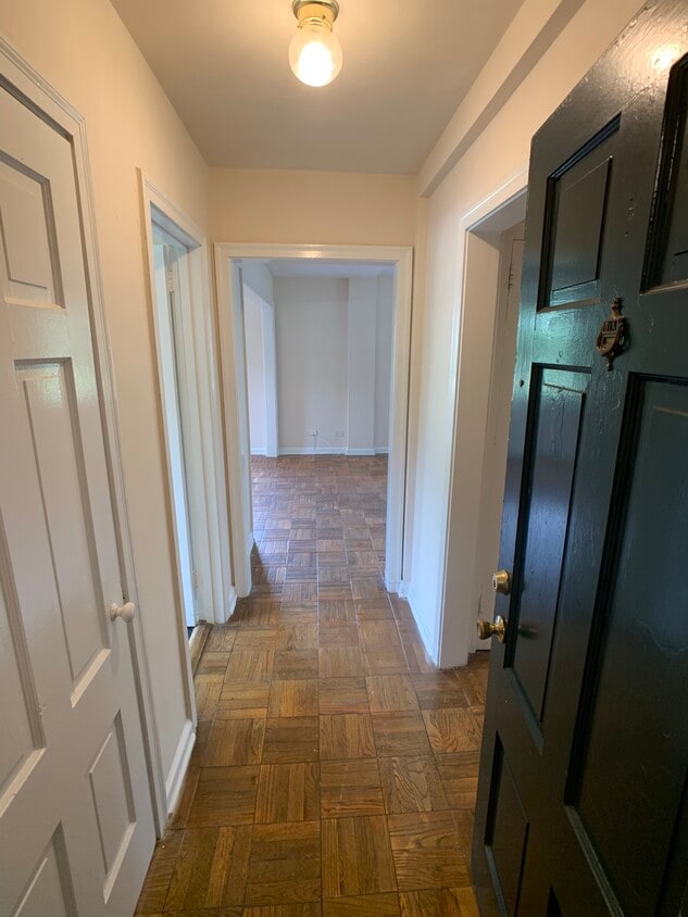 Primary Photo - 2861 Thornhill Rd