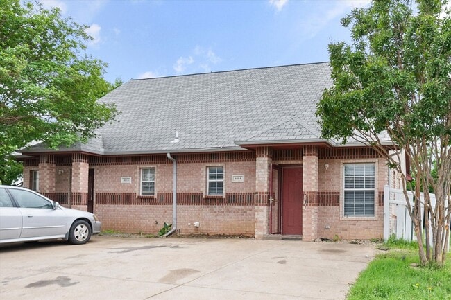 Photo - 612 Kings Way Dr, Mansfield, TX 76063 Apartment