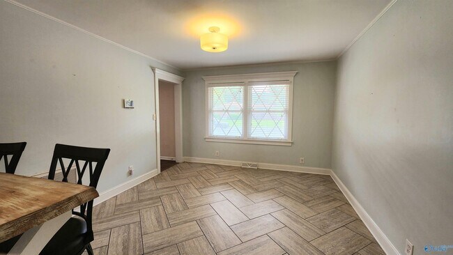 Foto del edificio - 11402 Hillwood Dr SE