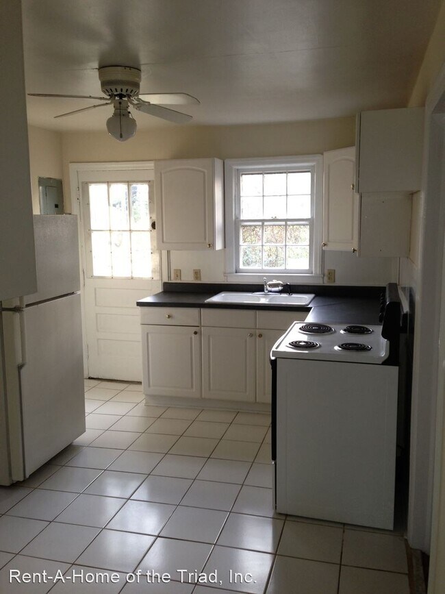 Foto del edificio - 2 br, 1 bath House - 4413 Cornell Avenue