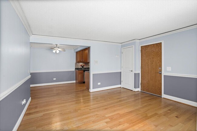 Foto del edificio - 4931 N East River Rd