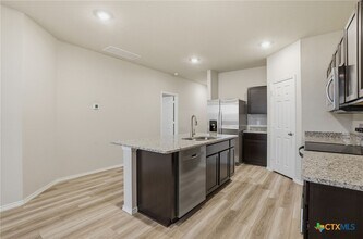 Building Photo - 1126 Stone Vly Rd
