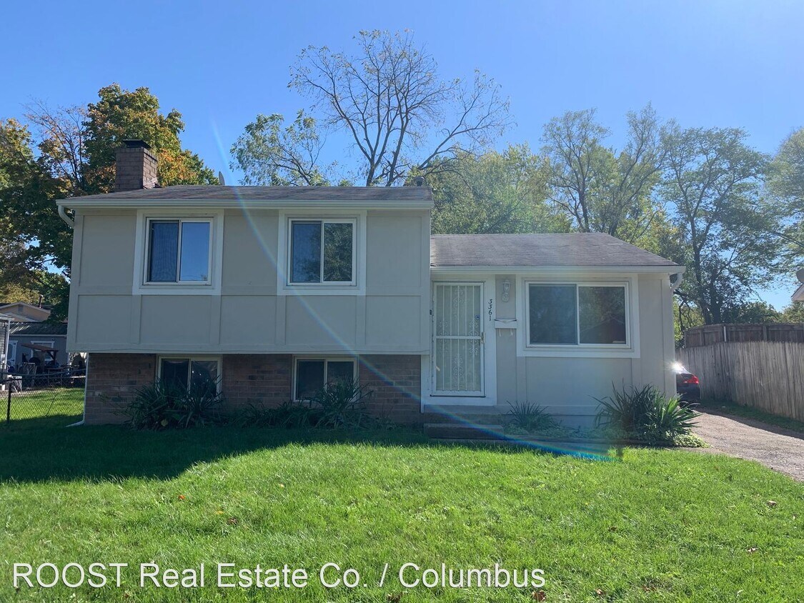 4 br, 2 bath House 3361 Kenaston Drive House Rental in Columbus, OH