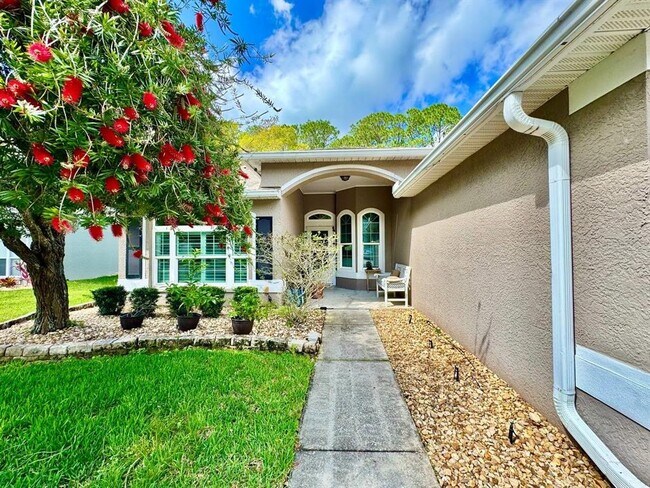 Foto del edificio - 13035 Royal George Ave