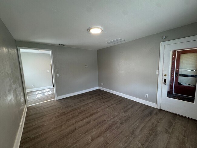 Photo - 421 NW 26th St Apartment