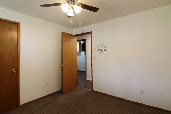 Foto del edificio - 1707 W 7TH AVE