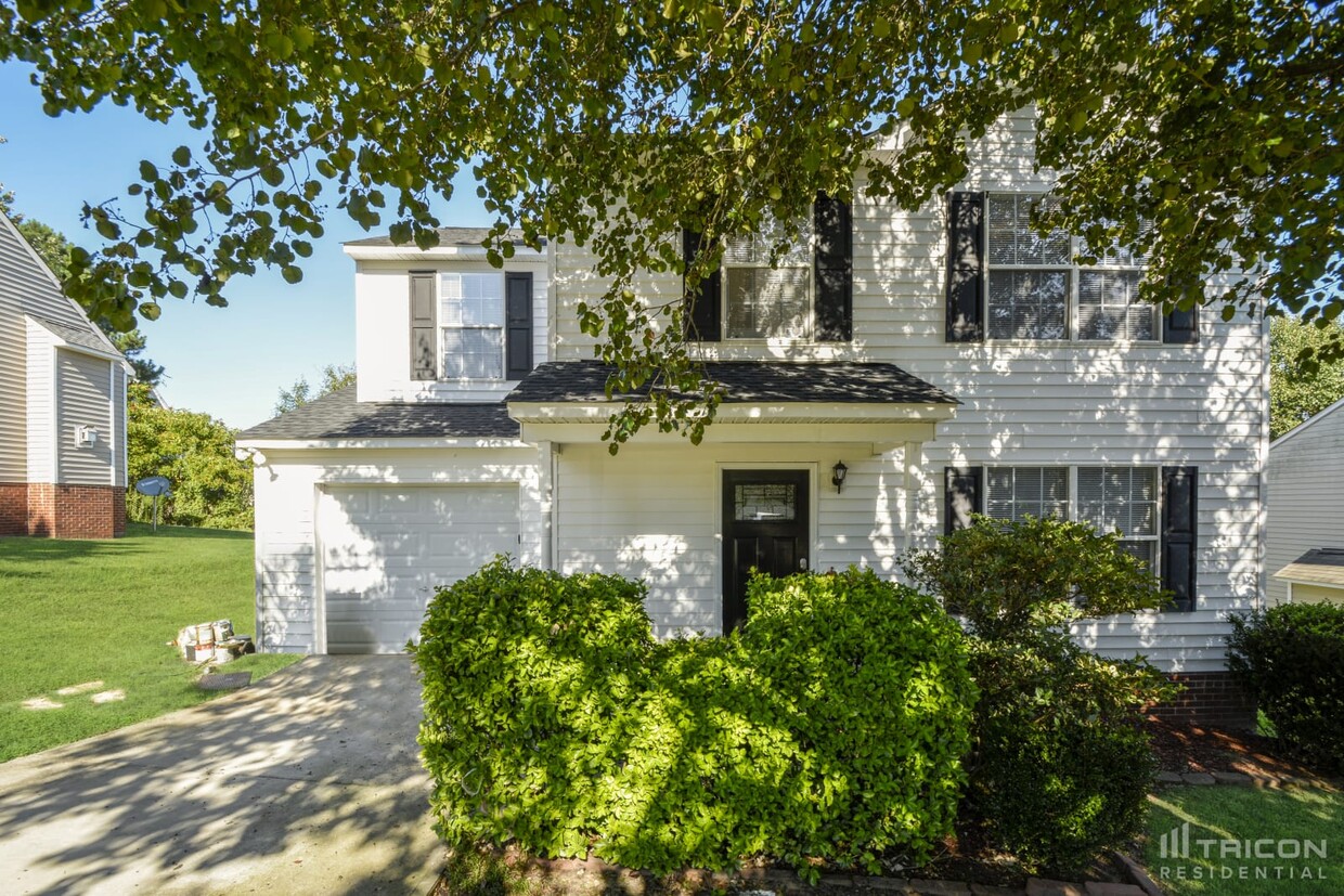 Primary Photo - 1521 Clover Ridge Ct
