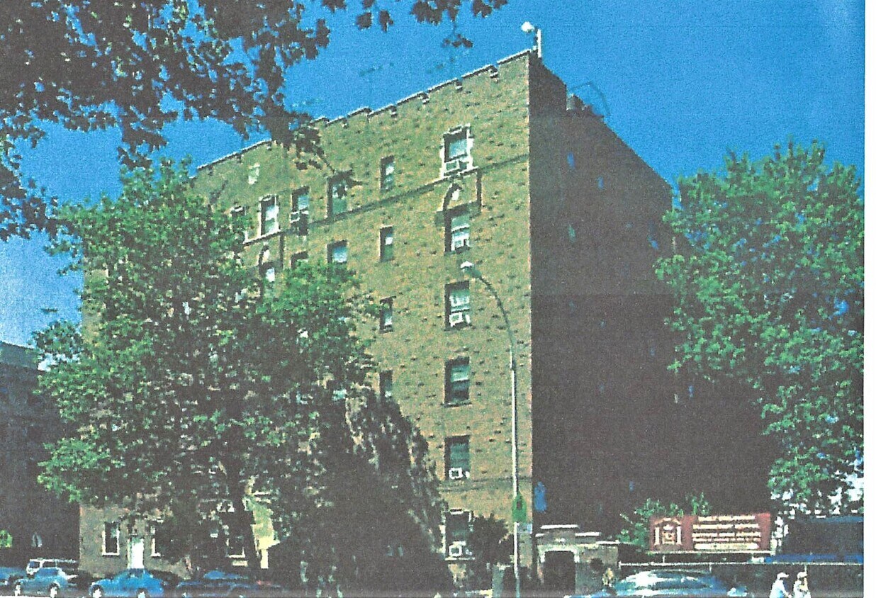 Primary Photo - 2630 Ocean Ave