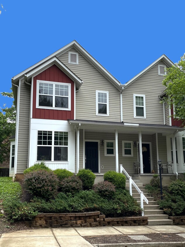 Primary Photo - 2464 N Berkshire Rd