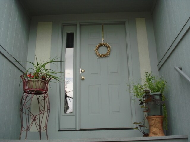 Building Photo - Hot Duplex off Western Shawnee corridor!