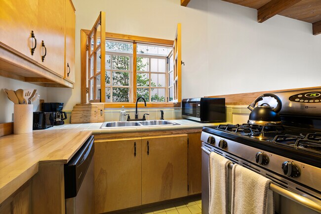 Foto del edificio - 3034 Valevista Trl