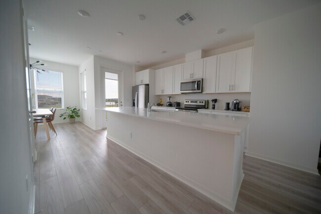 Kitchen - 7716 Nemours Pky