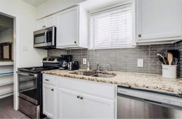 Foto del edificio - 3810 Inwood Rd