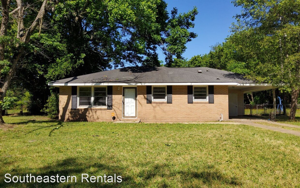 Primary Photo - 3 br, 2 bath House - 862 Perry Blvd