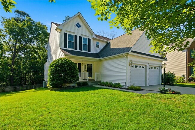 Building Photo - Spacious Broadlands Home Backing to Nature with Expansive Outdoor Living