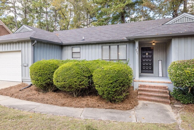 Building Photo - 891 Hunting Horn Way E