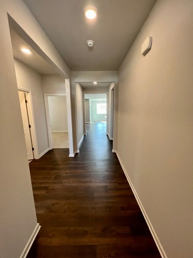 Foto del edificio - 3 Bed 2 Bath in Lebanon, Like New Home in Woodbridge Glen!