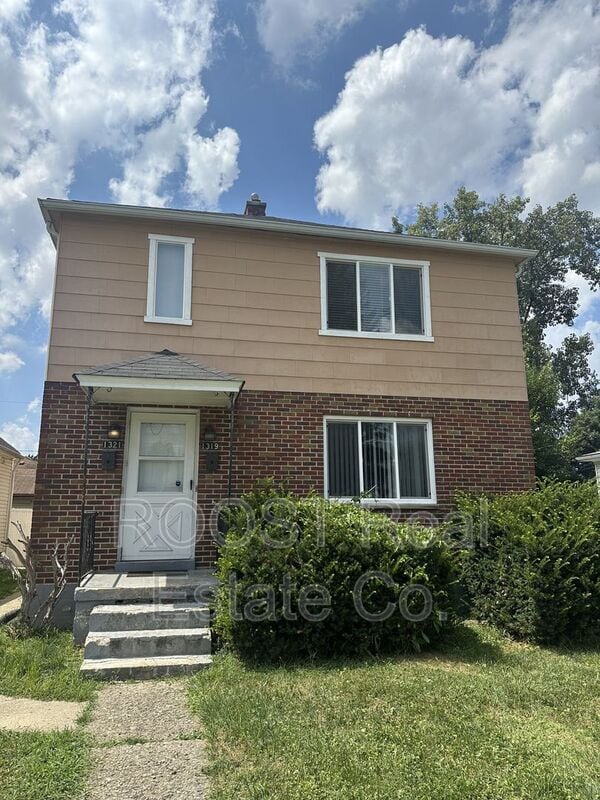 Building Photo - 1319-1321-1321 Studer Ave